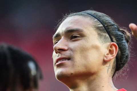 Liverpool ‘agree personal terms with Darwin Nunez’ but Man Utd launch late bid to hijack transfer from fierce rivals