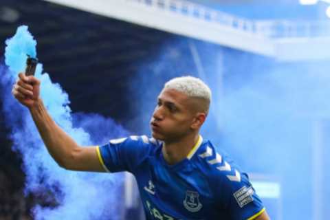 Chelsea join Tottenham in Richarlison transfer race with Everton star keen on either club after ruling out Arsenal move