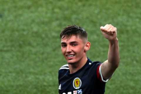 Chelsea star Billy Gilmour wore a Liverpool shirt when he played football at home during lockdown