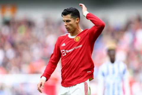 Cristiano Ronaldo wants to see Man Utd ‘ambitious’ in transfer market as agent Jorge Mendes ‘holds talks over exit’