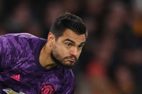 Sergio Romero wants shock Man Utd transfer return one year after quitting club – and happy to be No2 again
