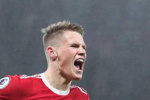 Man Utd star Scott McTominay wanted in shock Newcastle transfer as Eddie Howe continues his summer spending spree