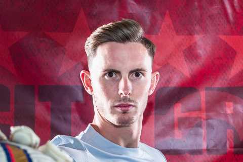Man Utd star Dean Henderson signs season-long loan transfer to Nottingham Forest as keeper eyes England World Cup place