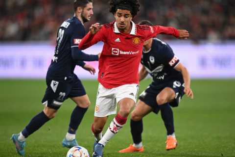 ‘Playing like Zinedine’ – Man Utd fans go wild for starlet Zidane Iqbal after outrageous roulette skill in Melbourne win
