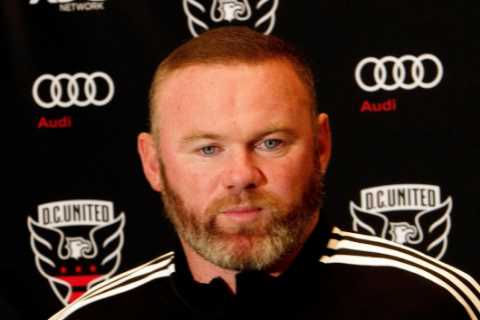 Man Utd legend Wayne Rooney SNUBS transfer for ex-Liverpool rival Luis Suarez as he demands club sign ‘hungry’ players