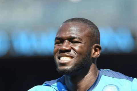 Kalidou Koulibaly seals £34m Chelsea transfer and reveals Edouard Mendy and Jorginho convinced him to sign 4-year deal