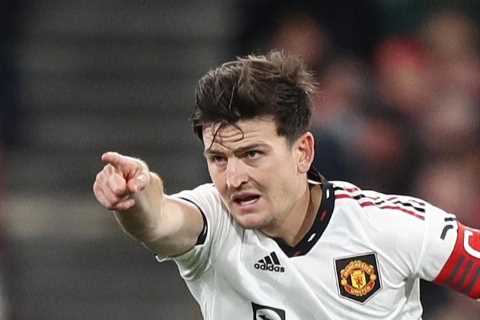 Erik ten Hag responds to Harry Maguire boo boys and tells Man Utd captain to perform to silence them