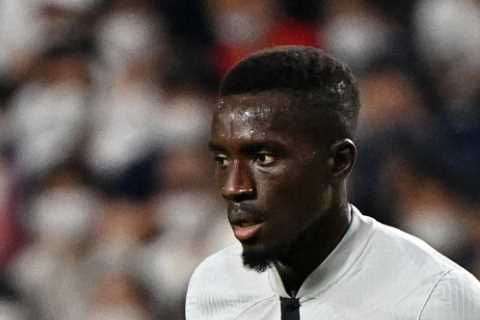 Everton in talks to re-sign Idrissa Gueye with midfielder on ten-man transfer list of ‘undesirables’ PSG want rid of