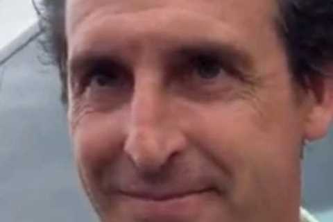 Ex-Arsenal boss Unai Emery gives fan the finger after comments about his English and failed spell at Gunners