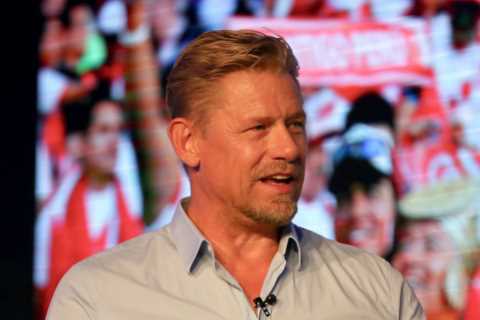 Man Utd legend Peter Schmeichel names FOUR challengers for 2022-23 Premier League title but SNUBS his old club
