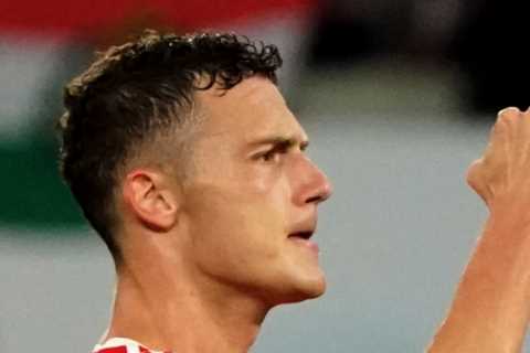 Chelsea dealt ANOTHER transfer blow as ‘Benjamin Pavard snubs Stamford Bridge switch to stay at Bayern Munich’