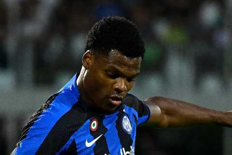 Chelsea to ramp up Denzel Dumfries transfer talks with Thomas Tuchel targeting Inter Milan star to fill full-back void