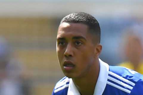 Arsenal and Man Utd told to make suitable Tielemans offer now or Leicester ‘will keep ace and lose him on free transfer’