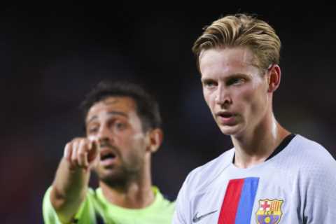 Man Utd joined by Liverpool in Frenkie de Jong transfer race as Jurgen Klopp desperately targets new midfielder