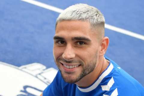 Everton complete transfer of Neal Maupay from Brighton for around £15m as forward becomes Frank Lampard’s sixth signing