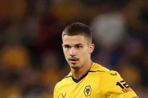 Everton have £8.5m Leander Dendoncker transfer bid rejected by Wolves with Frank Lampard desperate for midfield help