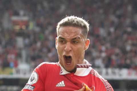 Erik ten Hag hails badge-kissing ‘missing link’ Antony after £85.5m new boy’s goalscoring Man Utd debut against Arsenal