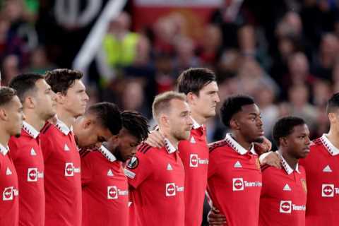 Man Utd 0 Real Sociedad 1: Subdued Old Trafford observes minute’s silence as nation mourns death of The Queen