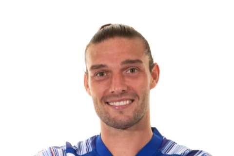 ‘This should be illegal’ – Fans all say same thing as Andy Carroll takes No2 jersey at Reading following free transfer