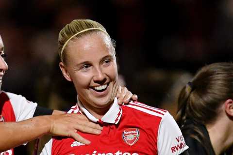 Arsenal 4 Brighton 0: Little and Mead on target as Gunners lay down a gauntlet for WSL title rivals
