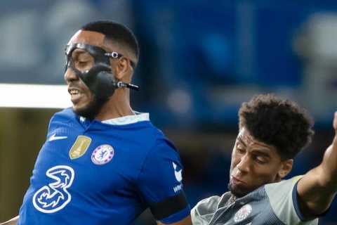 Aubameyang can be first Chelsea player since Costa to score 20 Prem goals in a season insists Blues legend Hasselbaink