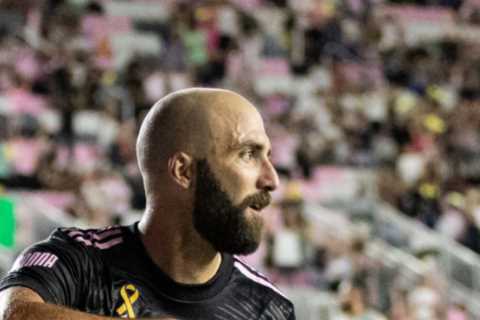 I’ve lived an unnatural life for the last 15 years playing football at the top level, says ex-Chelsea star Higuain