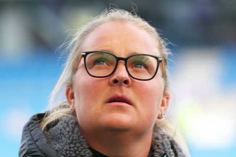 Chambers blasts officiating decision after Reading see a goal disallowed during their WSL clash with Brighton