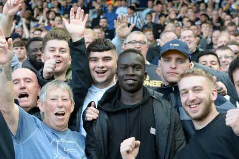 Newcastle’s new wonderkid signing Garang Kuol watches Toon vs Fulham with away fans at Craven Cottage