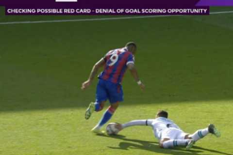 Thiago Silva escapes red card for slapping ball away just moments before setting up Chelsea goal against Crystal Palace
