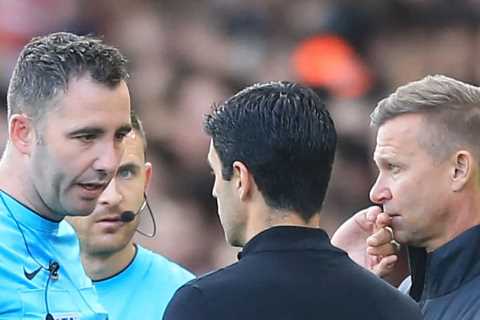 Fans all saying the same thing as Arsenal clash with Leeds is suspended for 40 minutes due to power cut