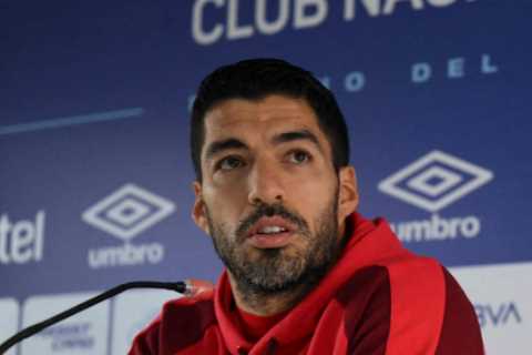 Darwin Nunez reveals Luis Suarez’s brilliantly blunt advice after red card for horror headbutt on Liverpool home debut