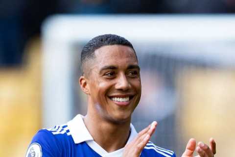 Arsenal in huge Youri Tielemans transfer blow with Leicester not willing to sell midfielder in January as deal runs down