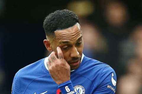 Chelsea could be forced into market for another striker as Aubameyang proves not even Arsenal game can inspire him