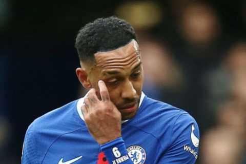 Hilarious moment Arsenal players SURROUND former star Aubameyang as they celebrate winner against Chelsea