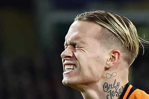Arsenal boost as club set to win transfer race for Mykhaylo Mudryk with Shakhtar Donetsk ‘dropping price to £40million’