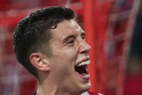 Sunderland striker Ross Stewart emerges as shock transfer target for Greek club Olympiakos
