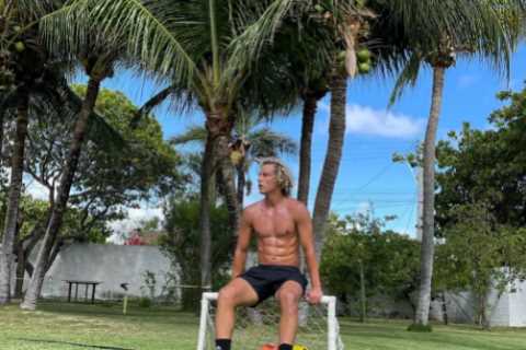 David Luiz shows off new hairdo and shredded body as ex-Chelsea and Arsenal star stays fit during World Cup break