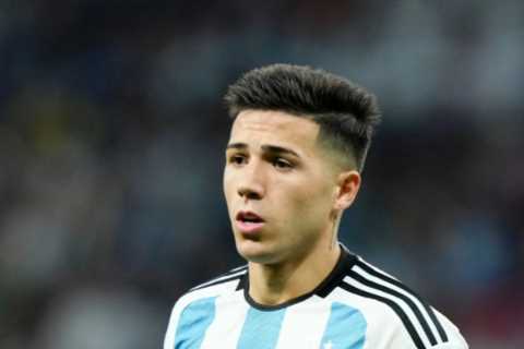 Liverpool ‘agree transfer with Benfica’ for Enzo Fernandez to pip Man Utd and City to Argentina’s World Cup star