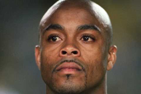 Who is former Premier League star Fitzroy Simpson?