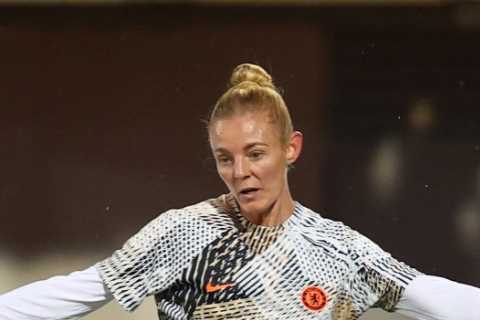 Hayes’ Chelsea side aim for top spot finish in Champions League group and defeat of Paris Saint-Germain