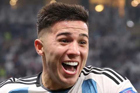 Chelsea agree £105m fee with Benfica for Enzo Fernandez as they pip Man Utd and Liverpool to club-record transfer