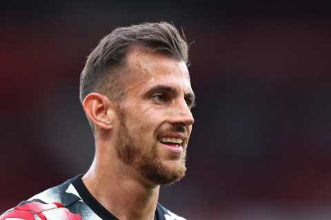Man Utd backup goalkeeper Martin Dubravka recalled by Newcastle after failing to make Premier League appearance