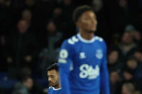 Everton 1 Brighton 4: Toffees manager Frank Lampard hanging by a thread after Seagulls inflict embarrassing home loss