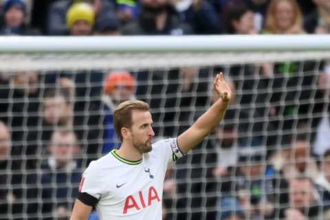 Tottenham 1 Portsmouth 0: Kane closes in on Greaves record as Spurs scrape past Football League’s WORST team in FA Cup