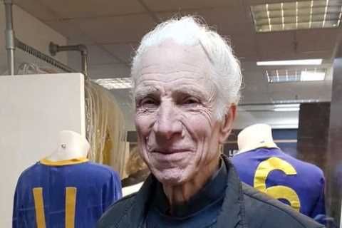 Jack Overfield dead at 90: Former Leeds and Sunderland star passes away as Premier League side pay tribute