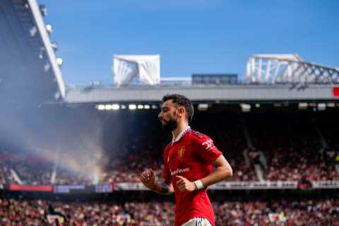 Man Utd player ratings: Bruno Fernandes dictates game against Everton in new position but Antony is too wasteful