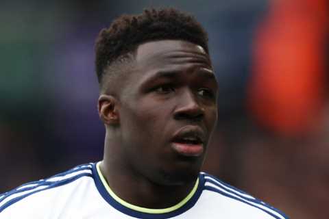 Leeds icon tells ‘pocket rocket’ Wilfried Gnonto to snub Chelsea & Arsenal transfers as he gives Marcus Rashford example