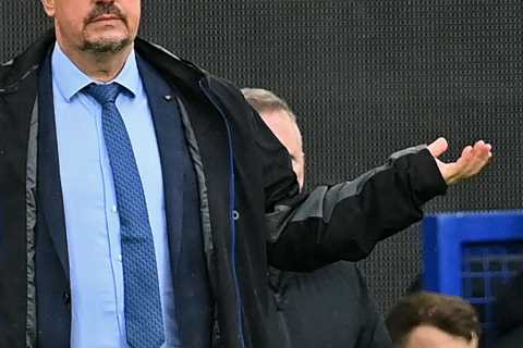 Rafael Benitez reveals he snubbed multiple Premier League clubs but wants to return to English football