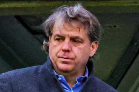Arsene Wenger hits out at Todd Boehly and tells next Chelsea manager to include his special Arsenal clause in contract
