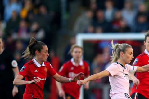 Manchester United 1 Arsenal 0: England skipper Leah Williamson suffers injury as Red Devils dispatch Gunners